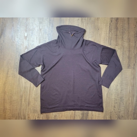 FREE W BUNDLE Old Navy Active knit pullover - Picture 1 of 10